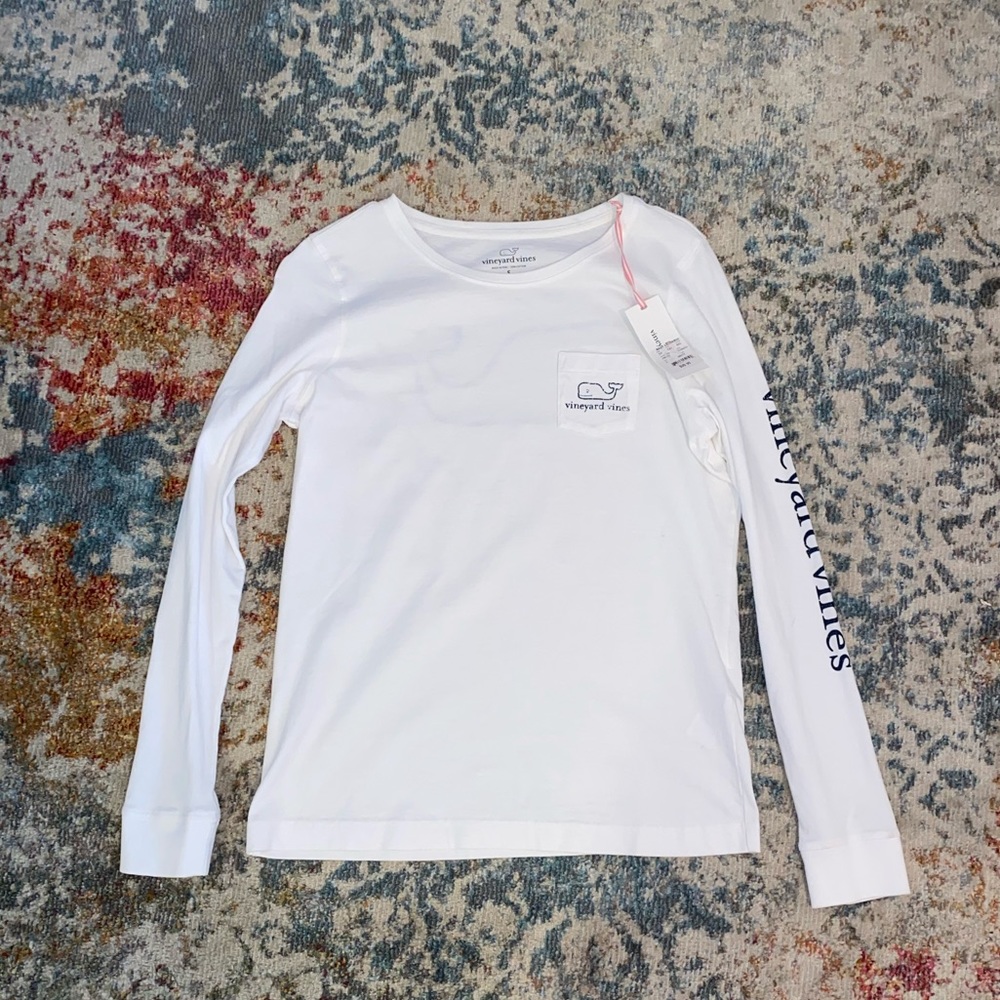 Vineyard Vines t shirt